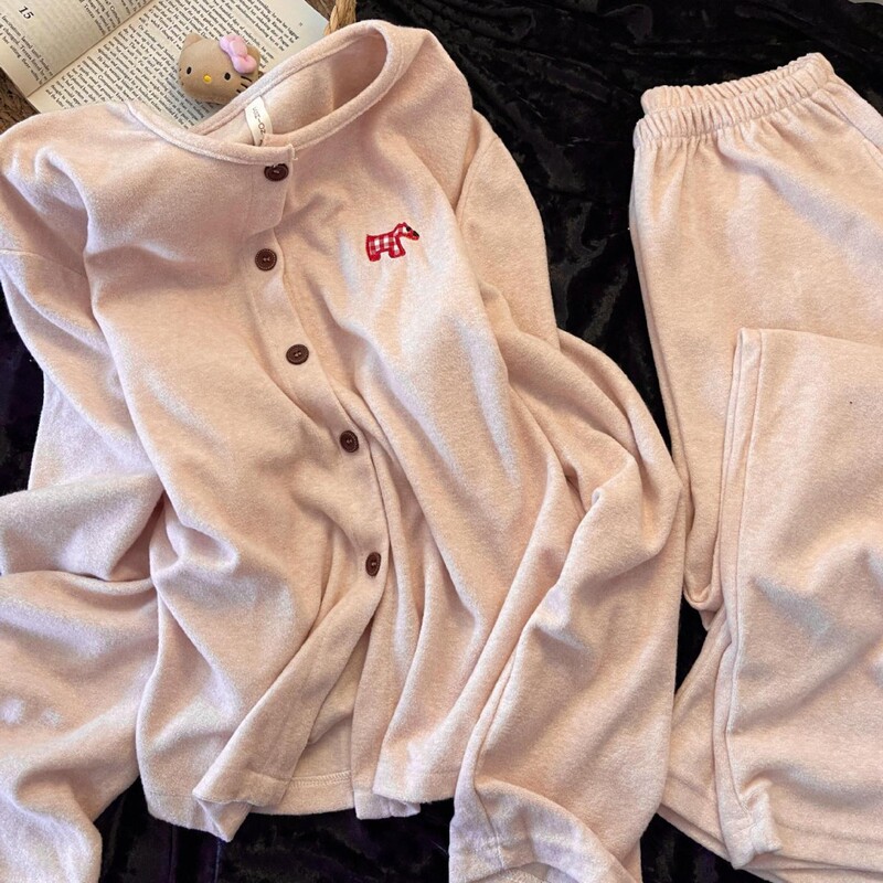 Factory Wholesale Wool Silk Velvet Embroidered Pony Pajamas for Women Spring and Autumn New Thickened Warm Home Clothes That Can Be Worn Outside Factory Wholesale Wool Silk Velvet Embroidered Pony Pajamas for Women Spring and Autumn New Thickened Warm Home Clothes That Can Be Worn Outside