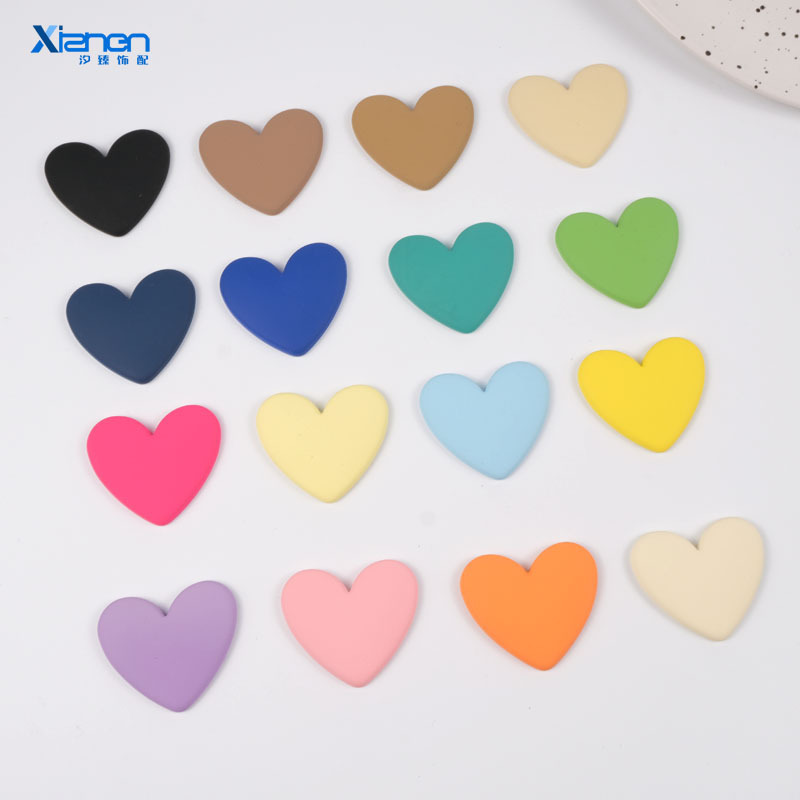 Color love rubber paint white bottom Klein blue peach heart patch acrylic accessories diy phone case material