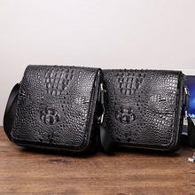 2022新款鳄鱼纹男士邮差包真皮单肩斜跨包休闲牛皮包潮款一件代发