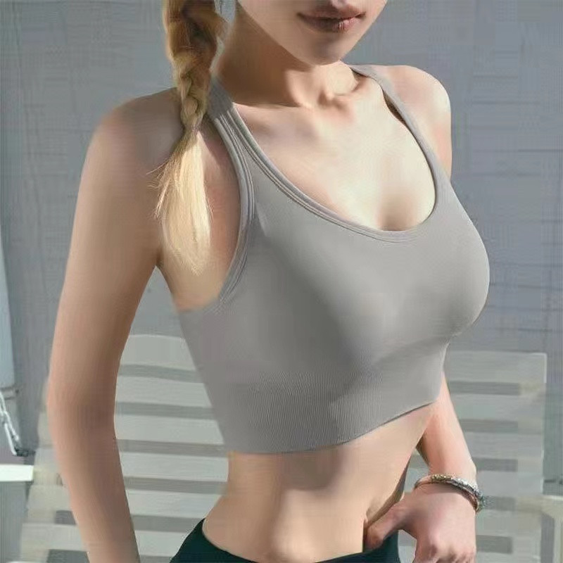 회색