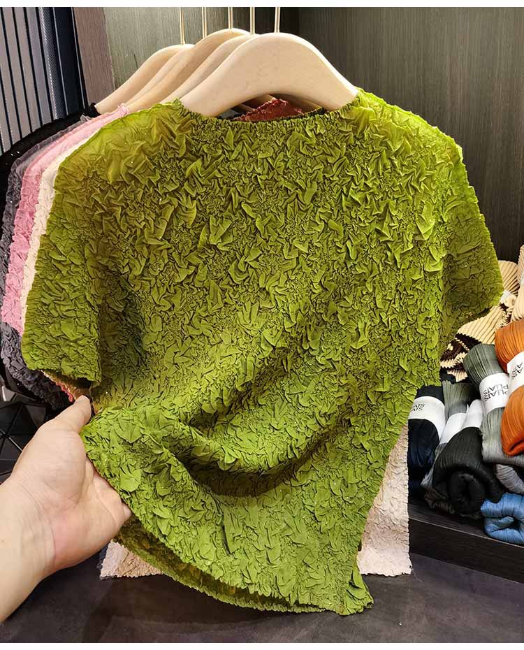 Áo thun ngắn tay nữ cổ tròn xếp li dập nổi kim cương, chất liệu cotton phối polyester, form suông thoải mái, phù hợp đi làm và dạo phố mùa hè — Màu hồng, Màu xanh lá, Màu mơ chi tiết 5