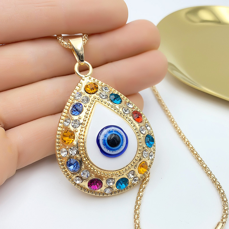 سبائك سريعة أوروبية وأمريكية قلادة يد فاطمة التركية ذات العيون الزرقاء سلسلة ملابس مجوهرات مرصعة بالماس Nkt61 display picture 8
