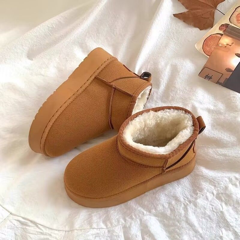 Comercio exterior botas de nieve de gran tamaño para mujeres 2024 invierno nuevo tipo de calentamiento de suela gruesa y terciopelo grueso de madres de mediana edad zapatos de algodón mujeres de moda