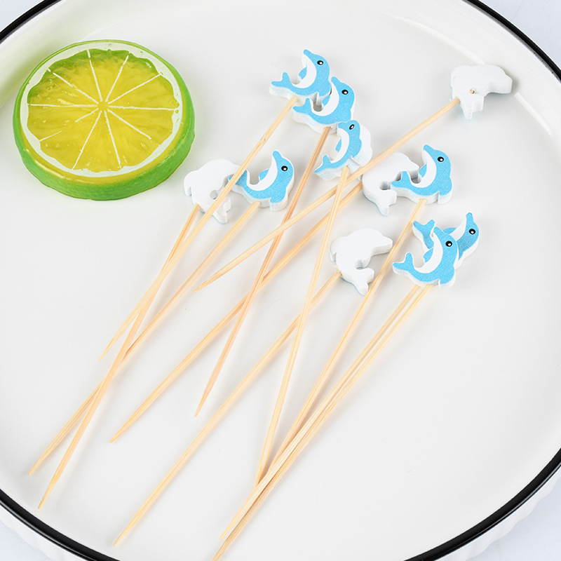 Fábrica de suministro al por mayor dibujos animados desechables marcadores de fruta palillos de dientes artísticos marcadores de bambú delfines creativos marcadores de fruta
