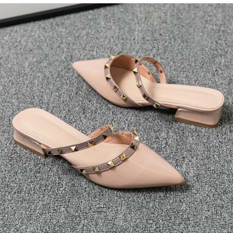 Remaches puntiagudos zapatos de tacones gruesos para mujeres verano 2026 nuevas sandalias con hebilla en el hogar zapatos casuales image 6