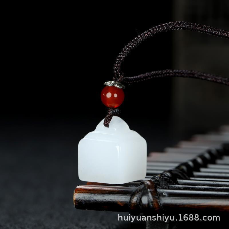 智贝详情图_27新疆金丝玉白玉水滴小花瓶吊坠玉石秤砣平安扣葫