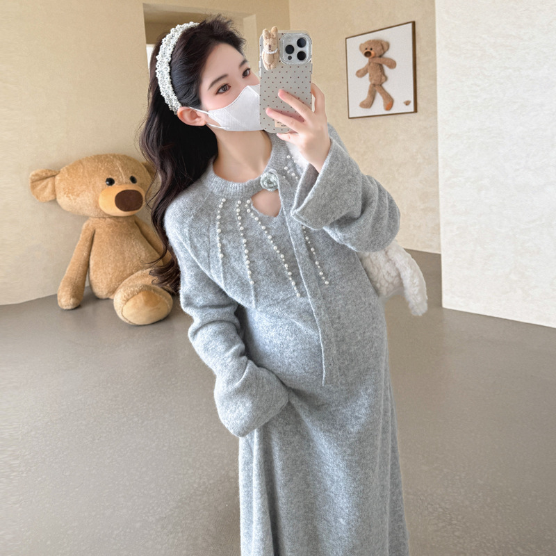孕妇裙秋冬韩版时尚毛衣钉珠花朵孕妇连衣裙针织孕期连衣裙|undefined