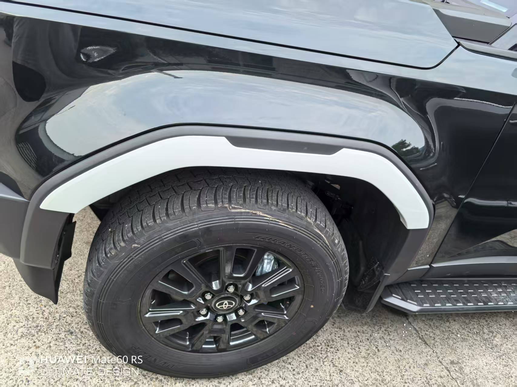 Suitable for 24 Prado Lc250 Wheel Arch Body Trim Strips, Original Factory Door Anti-Collision Bright Strips Modification