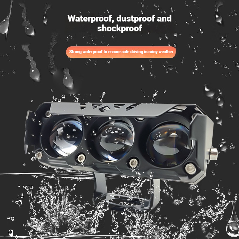 Fábrica de fuente de motocicleta tres lámparas LED pavimentación externa pequeña pistola de acero lente de luz ultra fuerte lámpara de coche eléctrico