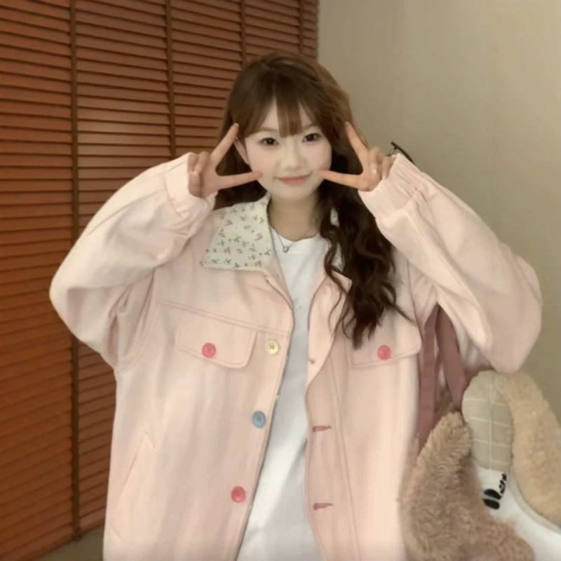 Pink floral contrast color lapel jacket for women, spring and autumn 2026 new style, loose, sweet, cute, with a unique design, niche jacket Pink floral contrast color lapel jacket for women, spring and autumn 2026 new style, loose, sweet, cute, with a unique design, niche jacket