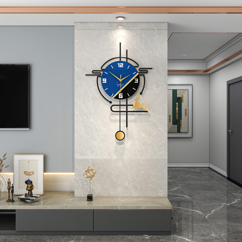 Reloj de pared de lujo Luz de moda sala de estar reloj decorativo montado en la pared del hogar creativo reloj de Amazon productos de venta caliente