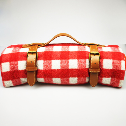 Cash supply fleece blanket leather handle picnic mat PU hand-held beach pad waterproof mat leather strap