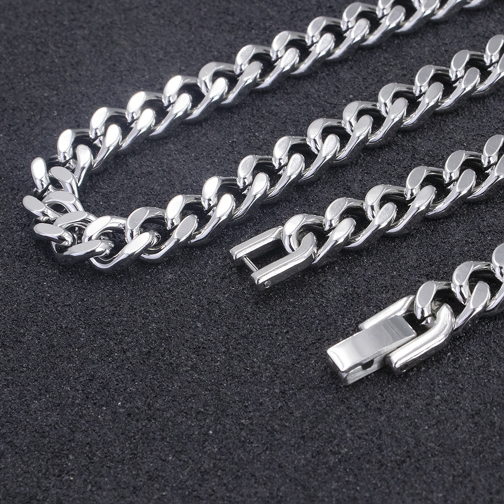 Classic Men’s Titanium Stainless Steel Snake Bone Chain Necklace_voghion.com