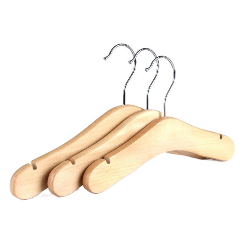 Sixi bebé sin pintura de madera maciza percha de ropa al por mayor niños recién nacidos percha de ropa sin costura bebé tienda de ropa para niños ropa antideslizante soporte