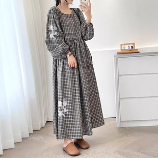 Japanese check embroidery long sleeve dress spring fresh round neck lace waist loose pullover long skirt wholesale