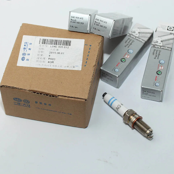 04E905612 is suitable for Volkswagen Passat Santana Audi A4 0241140512 iridium platinum spark plug
