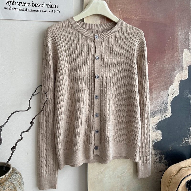 Core-spun Yarn Embroidered Twist Soft Waxy Knitted Cardigan Top Women's 2024 Autumn and Winter New Casual All-match Coat Top Core-spun Yarn Embroidered Twist Soft Waxy Knitted Cardigan Top Women's 2024 Autumn and Winter New Casual All-match Coat Top