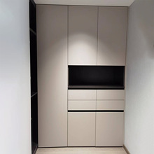 �����S��ȫ�ݶ��Əͺ��T����һ�T��픴����s¶ˮ�ә��w�T����S