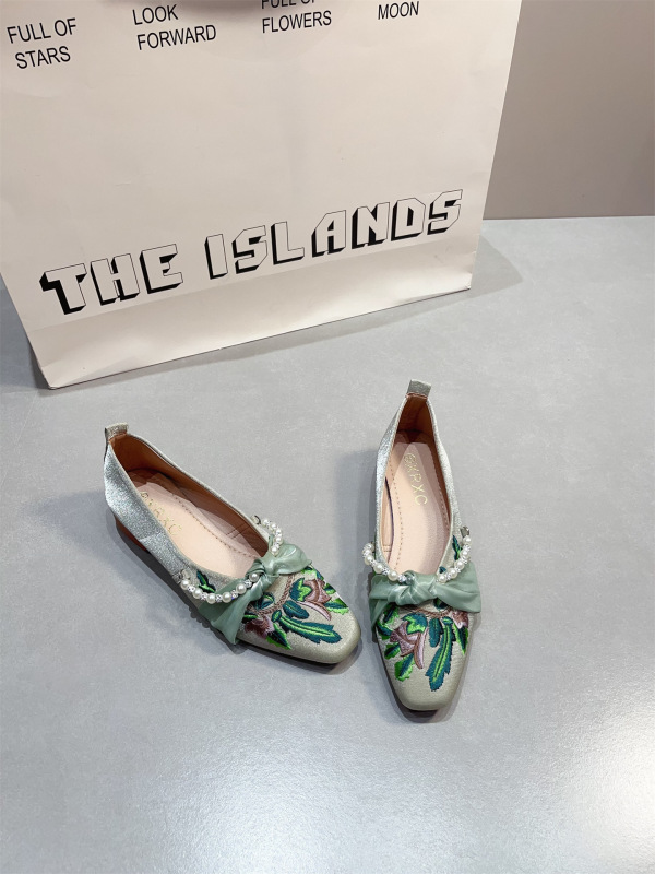 新しい中国風の刺繍スクエアトゥシューズ、ビーズラインストーン浅い口ローヒールシューズ、厚いヒールシューズ、刺繍靴、漢服靴、ビーニーシューズ|undefined