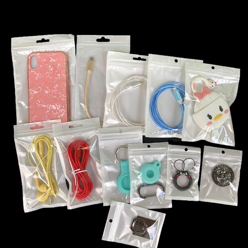 Thickened white adapter, memory card trinket, Bluetooth headset, silicone shell packaging bag, self-sealing zip-top bag