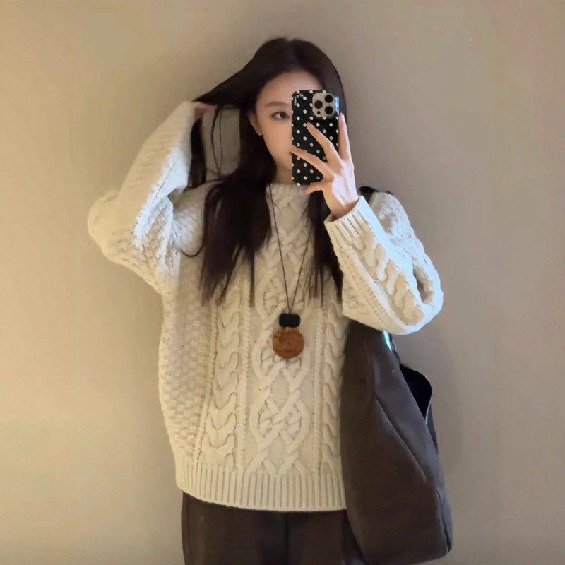 Now Sister Feng's Same Style Cream-Colored Twist Knitwear Korean Designer Sie*Ne Round Neck Twist Knitwear Top