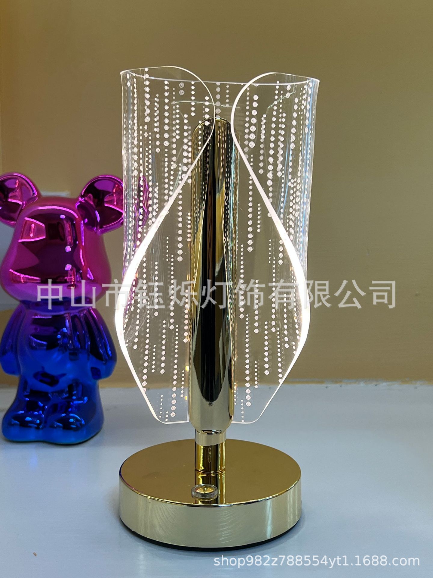 Suministro directo de fábrica estilo minimalista moderno red ins cama dormitorio cabecera acrílico tres colores atenuación luz nocturna creativa