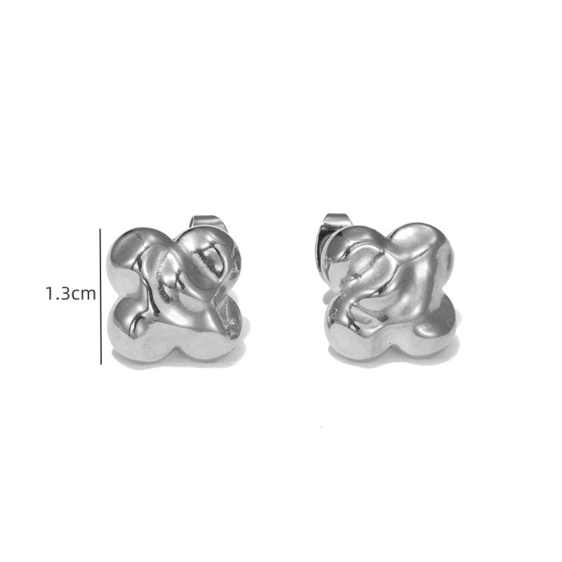 8g Weight 304 Stainless Steel Ear Needle Material Ear Studs Classification 1 Pair Quantity Holiday, Travel, Selfie Occasion 304 Stainless Steel Material Heart Shape, Flower Pattern Women's Gender Plating Design Elegant, Simple Style, Streetwear Style 1 Pair Elegant Simple Style Streetwear Heart Shape Flower Plating 304 Stainless Steel Ear Studs 6