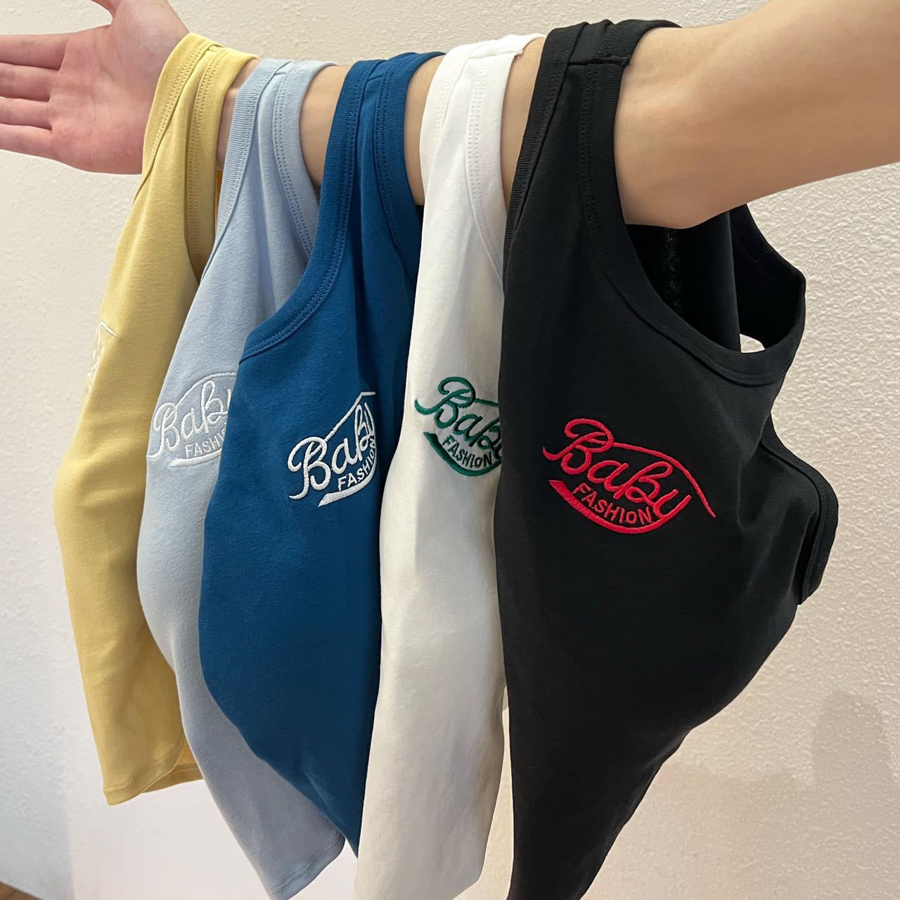 Fenafu moda blanco carta deportes todo fósforo chaleco ropa de trabajo estilo Sling mujer desgaste interior desgaste exterior superior