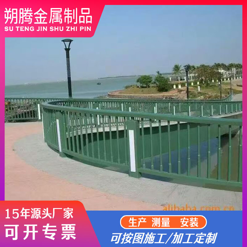 景观园林栏杆河道栏杆防腐木栏杆防腐木钢丝绳栏杆。庭院田园