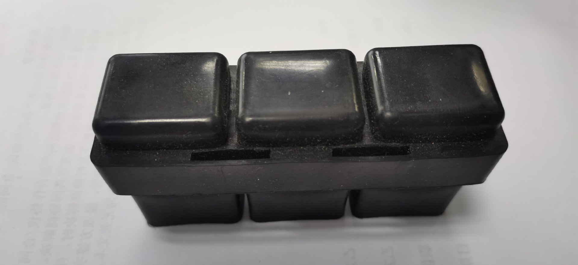 三联体小型空调继电器，雾灯继电器,，皮套继电器