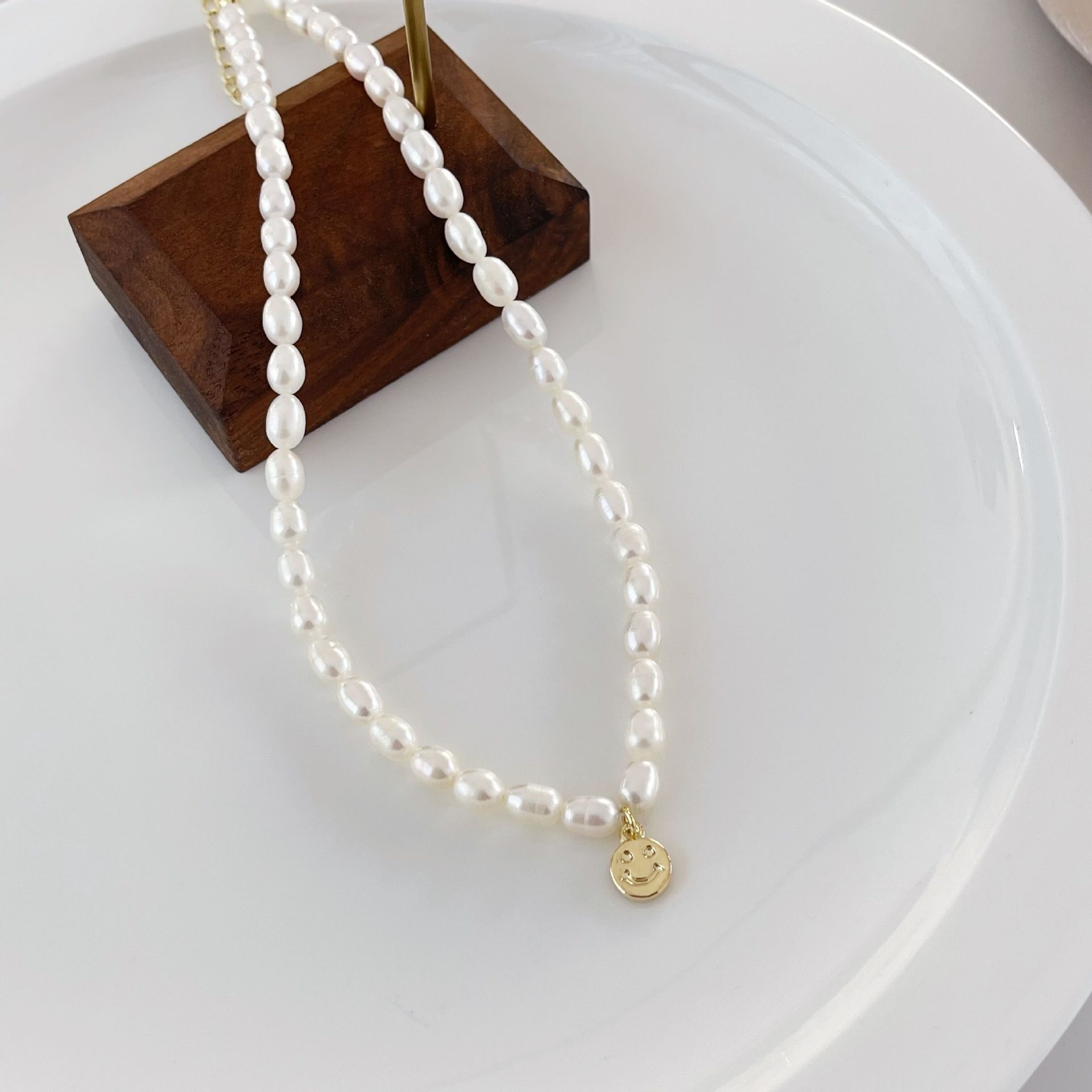 45g Weight Necklace Classification 1 Piece Quantity Daily Occasion Freshwater Pearl Material Heart Shape Pattern Women'S Gender Beaded Design Retro Style 1 Piece Retro Heart Shape Freshwater Pearl Beaded Necklace 6