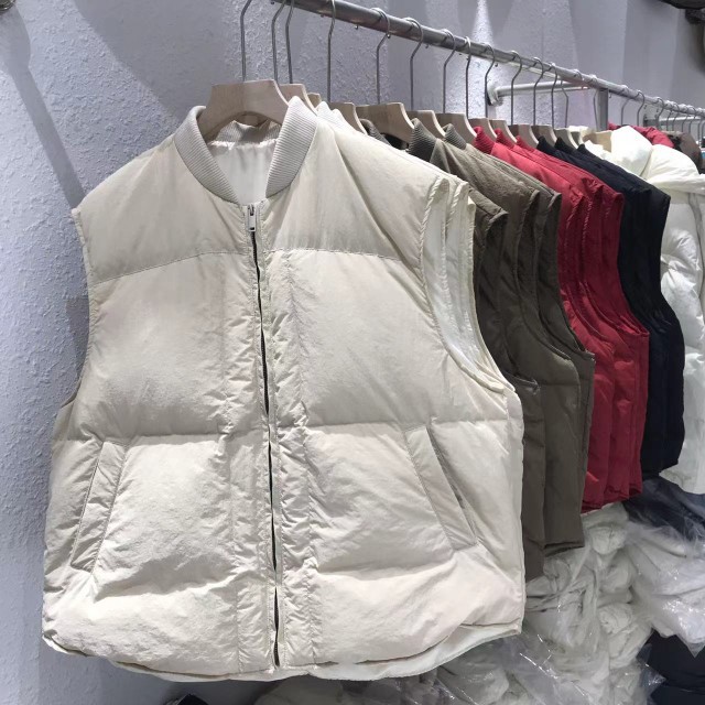 2024年新款宽松短款女士薄款纯色百搭羽绒服马甲坎肩轻奢文艺复古