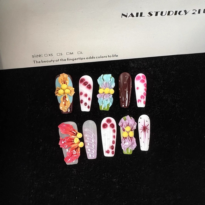 Europe and the United States to wear a piece of high-grade false nails pure hand-made long almond cross-border foreign trade high-quality cat's eye