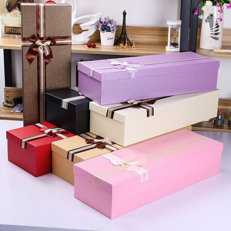 Elegante Flor de embalaje directo de fábrica Rose conjunto de dos de gama alta de dibujos animados ramo regalo caja de embalaje rectangular