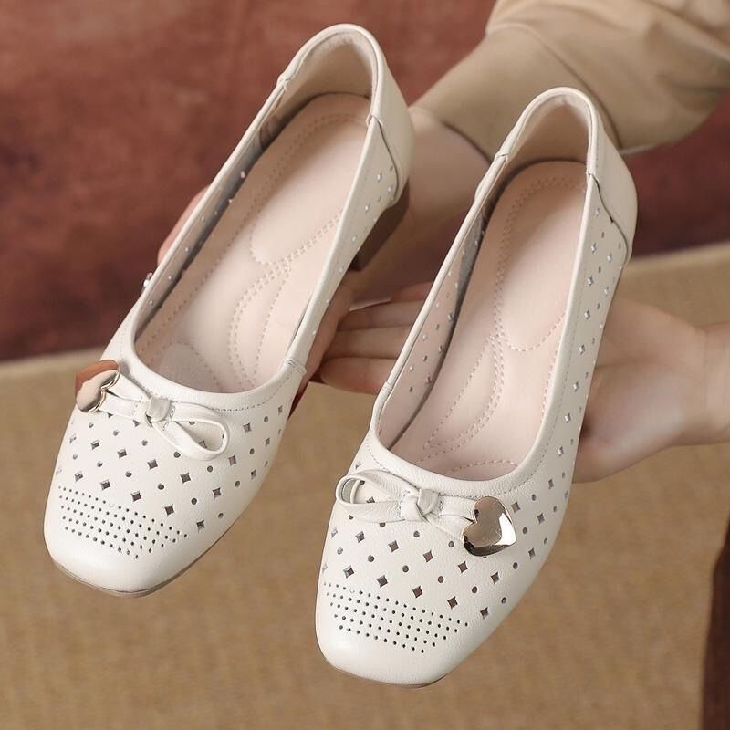 Scissor Stone 2026 Summer New Model Mom's Soft Sole Perforated Shoes, Ultra-Fiber Leather Lightweight Non-Slip Slip-On Shoes Scissor Stone 2026 Summer New Model Mom's Soft Sole Perforated Shoes, Ultra-Fiber Leather Lightweight Non-Slip Slip-On Shoes