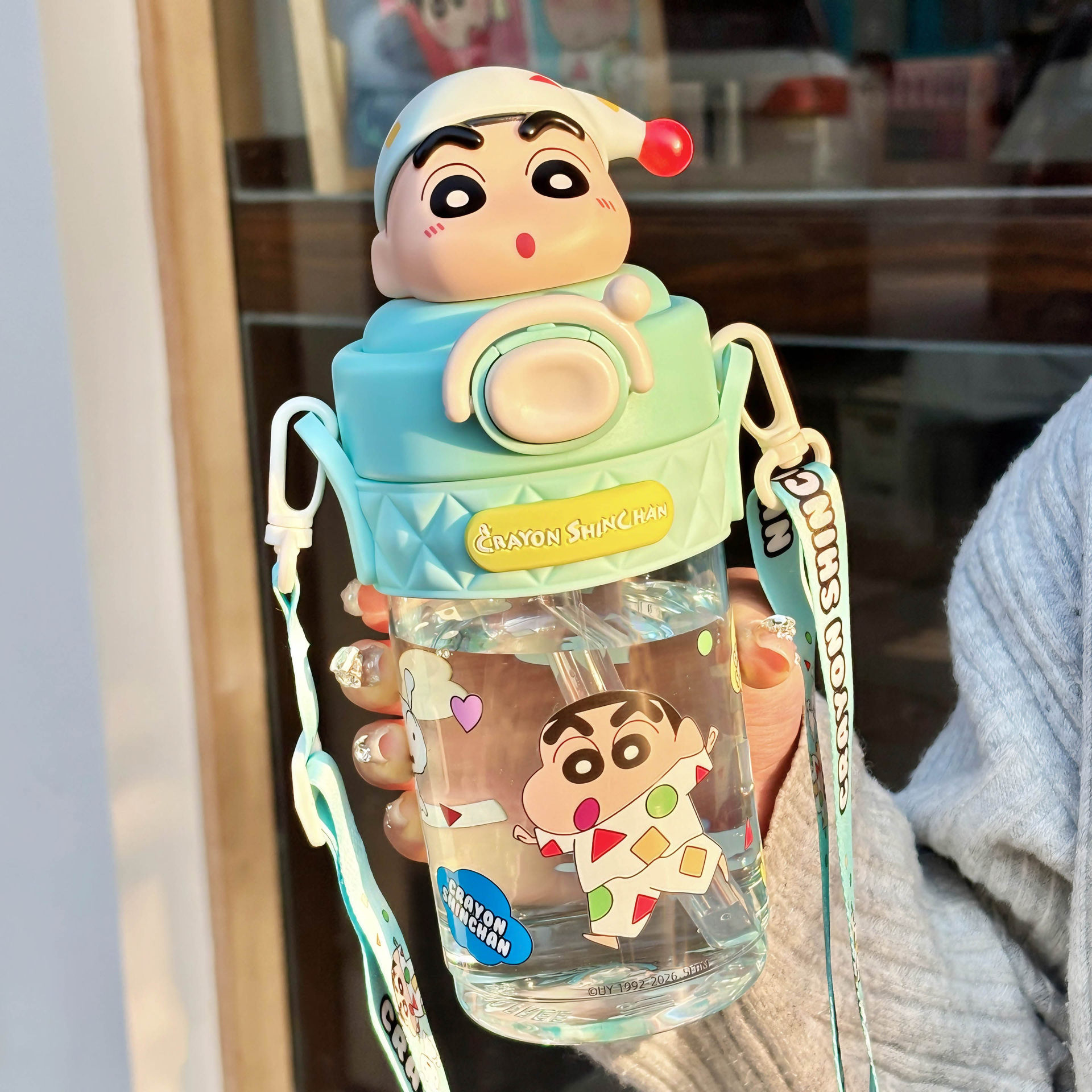Nuevo tipo de taza de paja para niños de crayón de gran capacidad para estudiantes para ir a la escuela tetera de agua especial resistente a altas temperaturas y taza de agua de transporte inclinada