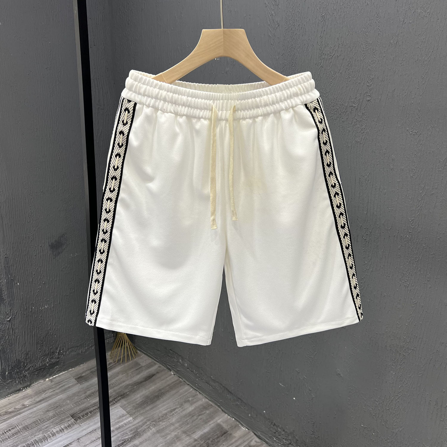 Pantaloncini sportivi estivi alla moda di Instagram, pantaloni Pent impiombati a linea aperta, pantaloncini larghi casual da uomo_voghion.com