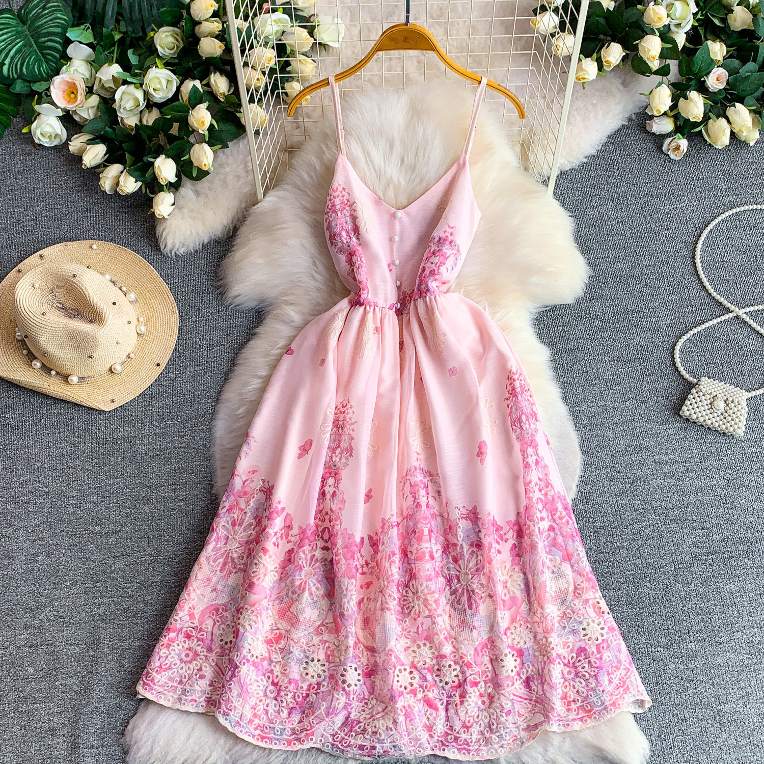 Women's Floral Embroidered V-Neck A-Line Sundress Summer Boho Maxi Dress For City Escape_ecoleips.com
