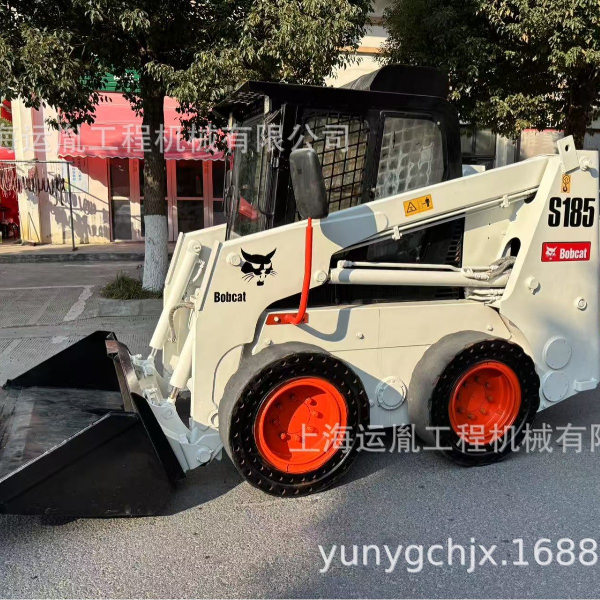 山猫S185滑移装载机，山猫/70/550/300轮式滑移多功能装载机