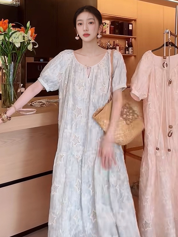 Váy maxi cổ tròn kiểu Pháp thêu ngôi sao phong cách ngọt ngào — màu xanh nhạt