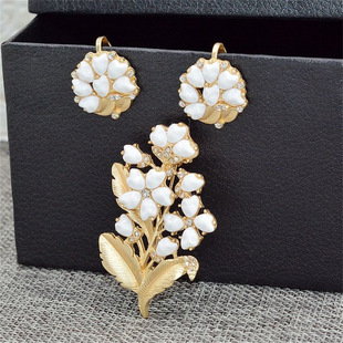 �ٺ���m��֬������u�y��ӛ�W���Ͻ�Ů�͹�����ػ��S�����l