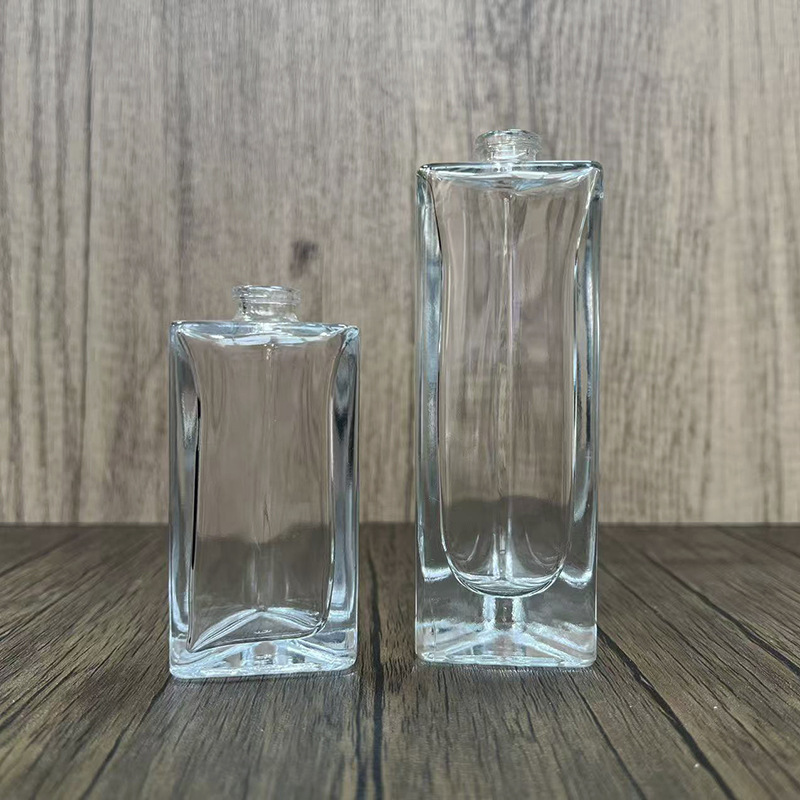 现货卡口YY604-30ml45ml三角形香水透明玻璃按压便捷分装香水空瓶