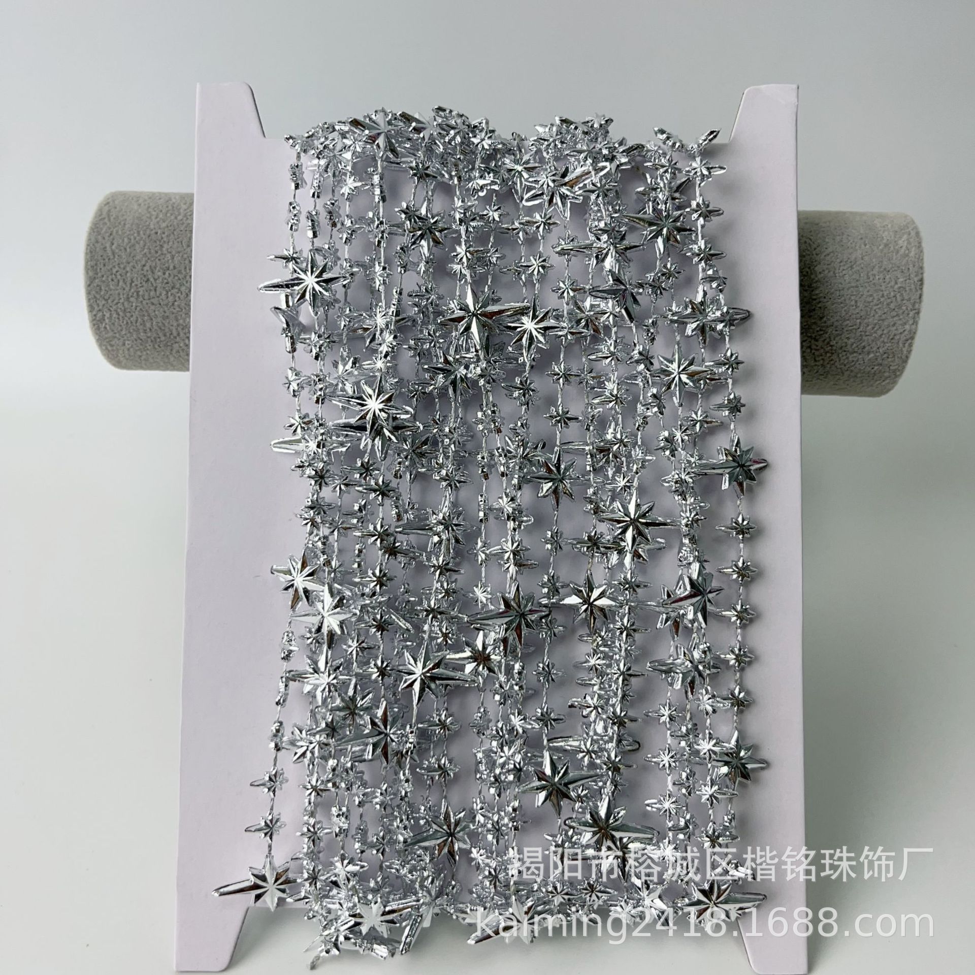 ����ֱ��ʥ����װ���������� ʥ���ڳ����������� ʥ��������