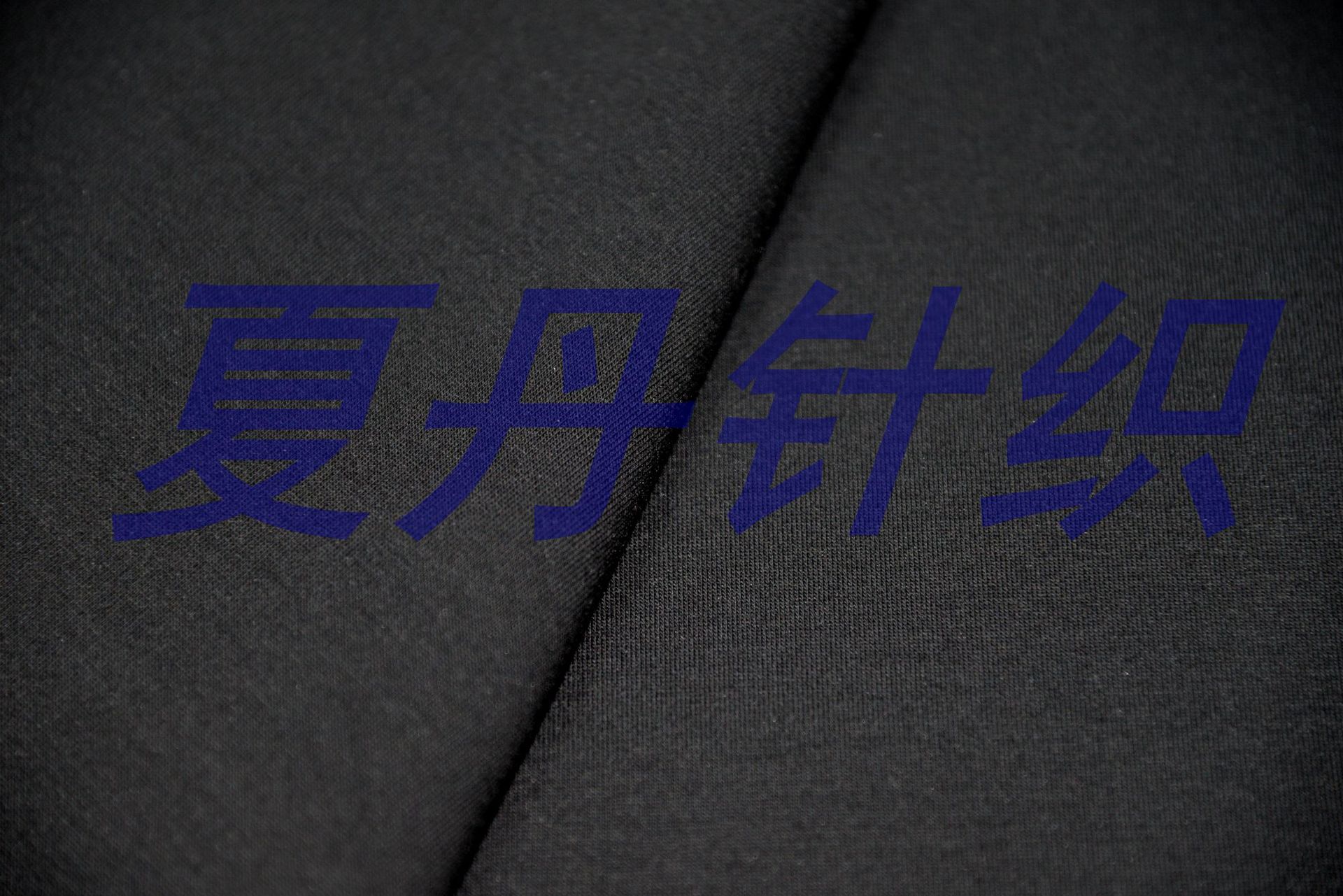 ����Ī����39.7��˿56.1����4.2�����㣬325�ˣ�185�ŷ���˫�沼