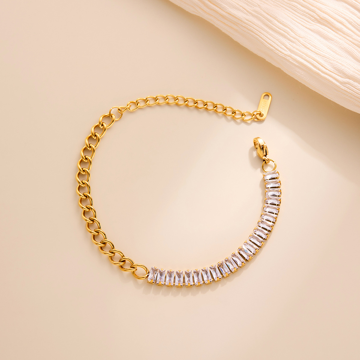 Diseño de moda europea y americana Zircon cuadrado empalmado pulsera de cadena cubana acero inoxidable chapado 18 quilates pulsera de oro para mujeres