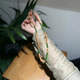Jin Yu Tang Xinjiang Hetian jade sandalwood and jasper perfectly combine 6mm black dot-free hand three circles of Chinese style