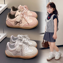 2025年春秋新作 女の子用スポーツシューズ 子供用トレーニングシューズ 女の子用スニーカー 中高生向けおしゃれカジュアルシューズ トレンド