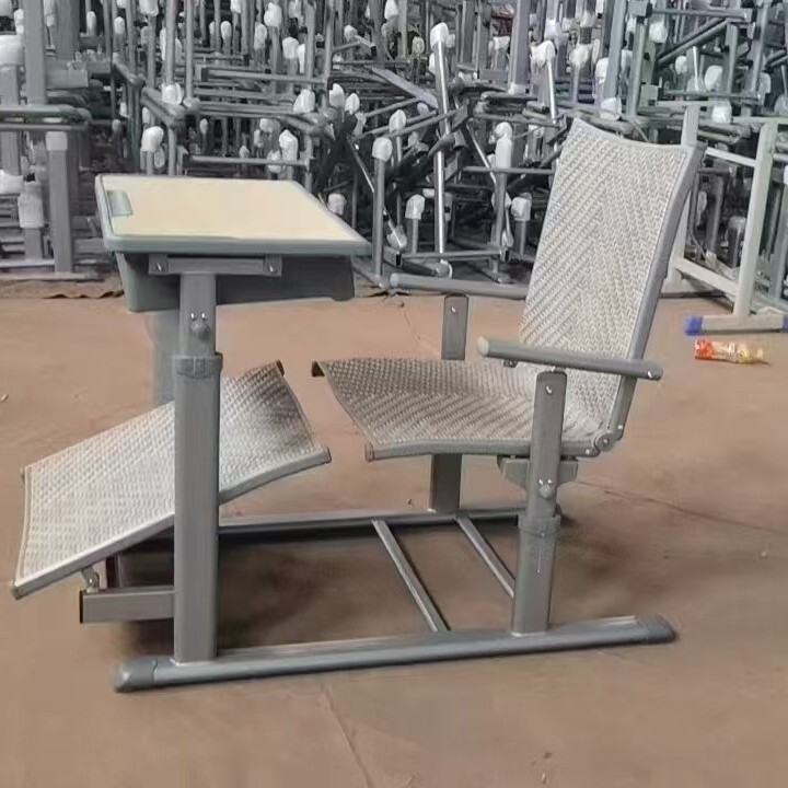 Manufacturer Wholesales Rattan Desks and Chairs for School Students That Can Be Used for Reclining and Taking a Nap Manufacturer Wholesales Rattan Desks and Chairs for School Students That Can Be Used for Reclining and Taking a Nap