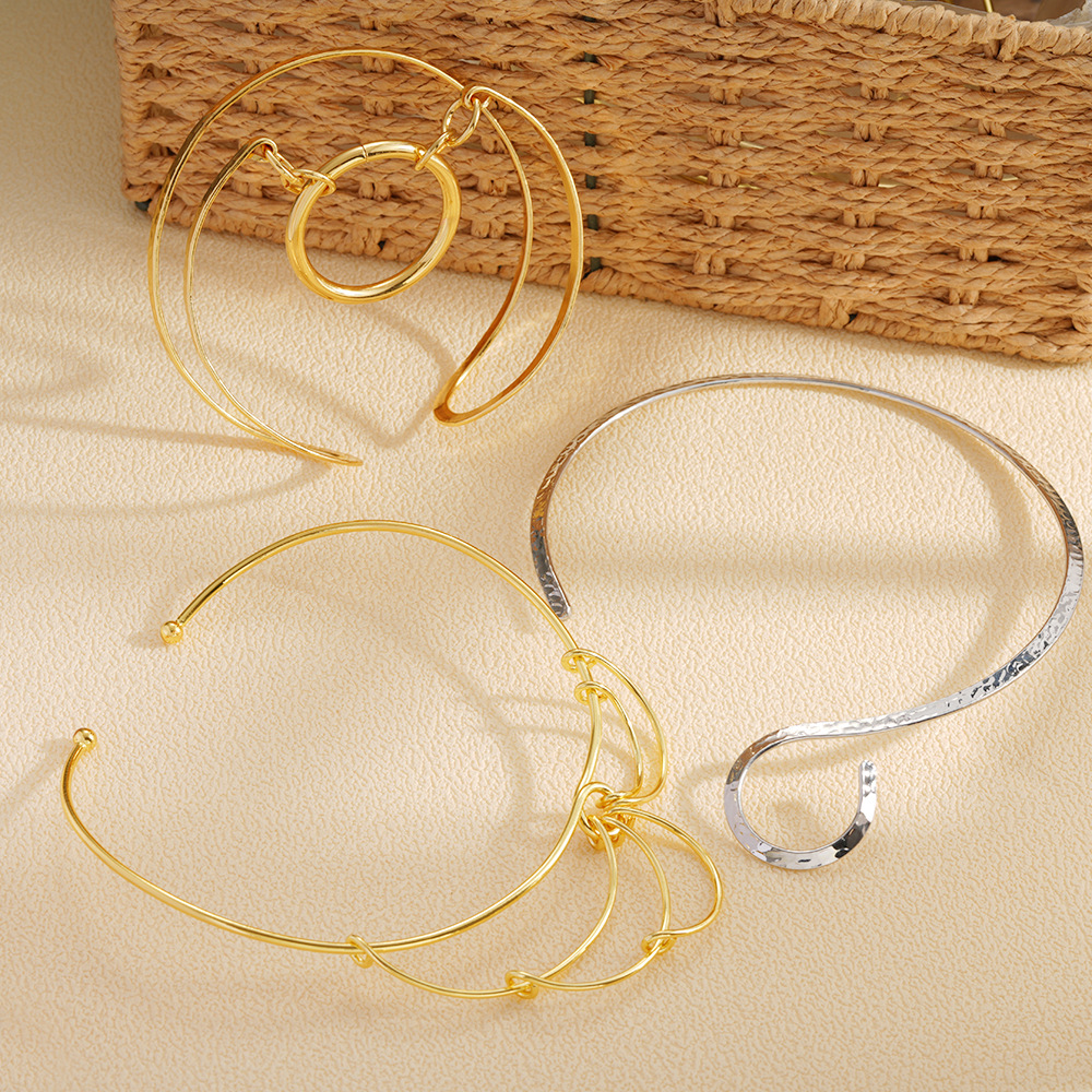 Europa y América sensación de diseño minimalista de acero inoxidable personalidad joyería india collar collar al por mayor
