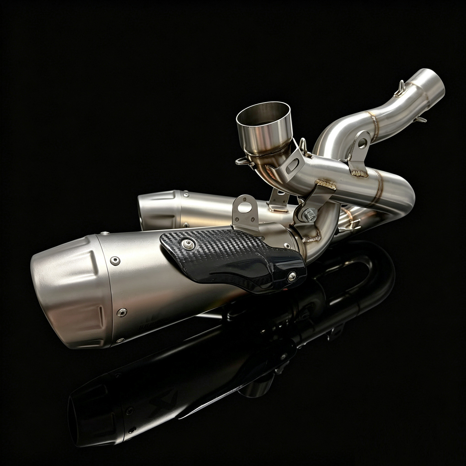 Motorcycle exhaust pipe suitable for Ducati Panigale V4 18-24 stainless steel exhaust pipe silencer